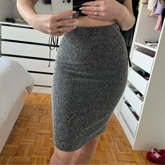 Pencil skirt - Picture 3 of 7